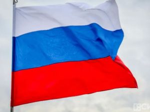 В День флага на главной площади Якутии развернут Российский триколор