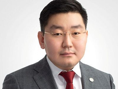 Банкир Долгунов зарабатывает почти 45 миллионов в год!