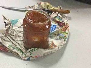 У жителя Якутии нашли гашиш в банке с вареньем