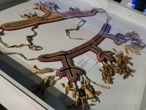 Древний кафтан, предположительно принадлежавший удаганке, представили на выставке в Якутске