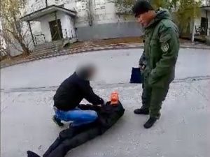 В Якутии трое мужчин до смерти избили прохожего, перепутав с другим человеком