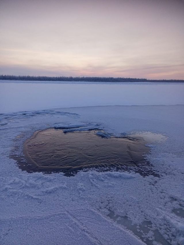 Служебный УАЗ ветеринарной службы ушёл под лёд на Алдане: чудо, что все выжили