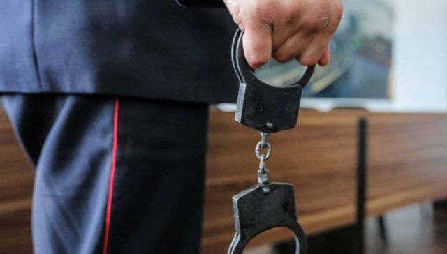 В Якутске молодая пара обворовала арендодателя