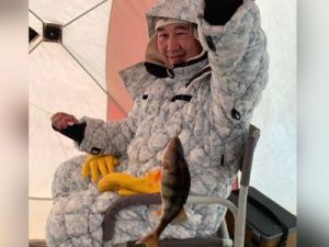 Айсен Николаев поймал на родине налима