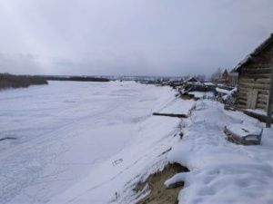 Удастся ли трем селам, расположенным вдоль протоки реки Лена, пережить половодье?