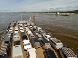 На реке Лена у Нижнего Бестяха столкнулись паромы