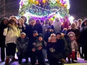 «Железные дороги Якутии» зажгли новогоднюю елку