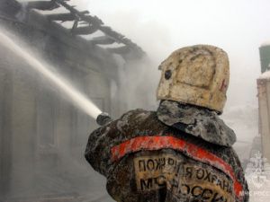 В Кобяйском улусе на пожаре пострадал мужчина