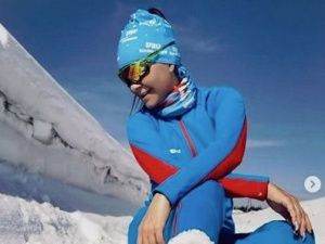 В Якутии спортсменка пробежала полумарафон без обуви