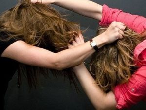 Якутянка избила подругу из-за... смайликов в соцсетях