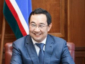 Глава Якутии Айсен Николаев поздравляет с Днем российской печати