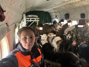 В Якутии из зоны природного пожара эвакуировали двух оленеводов и двух подростков