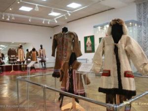 В Якутске открылась выставка редких музейных экспонатов Среднеколымского улуса