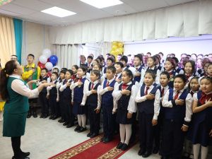 В селе Бясь-Кюёль Якутии в День учителя открыли новую школу