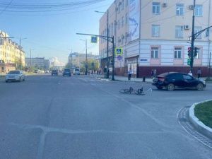 В Якутске пьяный велосипедист попал в ДТП: Он госпитализирован в нейрохирургическое отделение