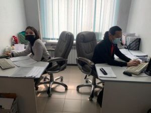 В администрации Хангаласского улуса ко Дню местного самоуправления реализован проект «Один день в роли муниципального служащего»