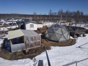 Пенсионер из Верхнеколымского района построил купольный дом на Крайнем Севере