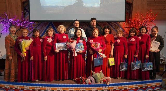 Женскому вокальному ансамблю «Индигир» - 15 лет