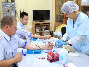 Якутские полицейские безвозмездно сдали кровь