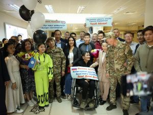 В Якутске встретили Героев России Алексея Неустроева и Филиппа Евсеева