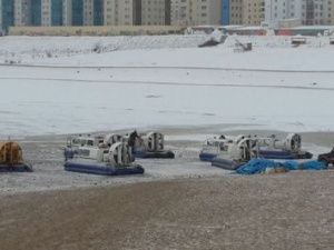 Сегодня начали работать на переправах суда на воздушной подушке