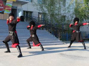 В АртАтриуме Дома дружбы народов прошла танцевально-развлекательная программа «Летняя мозаика»