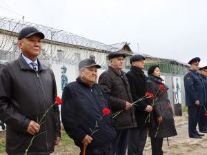 Личный состав и ветераны УФСИН почтили память сотрудников, погибших при выполнении служебных обязанностей