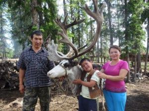 Государственная премия присуждена кочевой семье оленеводов из Алданского района