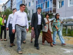 Кирилл Бычков проинспектировал ход реализации проекта по формированию комфортной городской среды