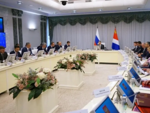 Айсен Николаев принял участие в заседании Совета при полномочном представителе Президента России в ДФО