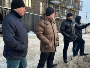 Кирилл Бычков проверил ход строительства жилых домов
