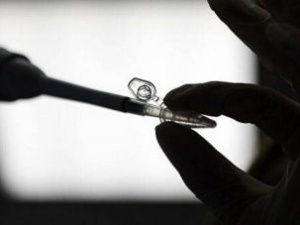 Глава Минздрава назвал сроки появления вакцины от коронавируса