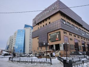 Стихийный мемориал открылся в Якутске после теракта в Подмосковье