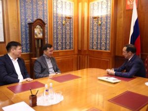 С создателями фильма «Триумф» встретился глава Якутии