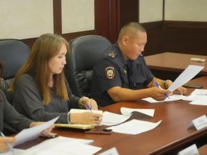 Собрались, чтобы обсудить проблему «наливаек» и шаурмичных
