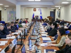 Айсен Николаев сообщил об усилении контроля за реализацией напроектов в республике