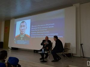 Юнармейцы, курсанты и кадеты встретились с отцом Героя России Дмитрия Егорова