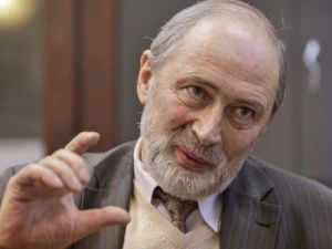 Для спасения одинокого медвежонка выехали специалисты — Минэкологии Якутии