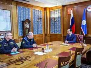 Айсену Николаеву представили главного судебного пристава Якутии