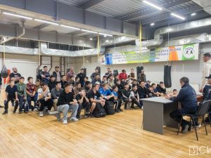 Олимпийский чемпион по боксу Евгений Тищенко провел мастер-класс в Якутске