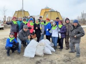 Выпускники якутских школ 1983 года вышли на субботник