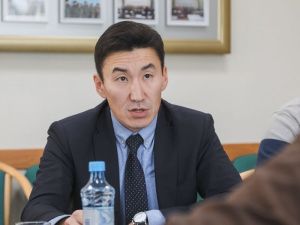 Владимир Федоров обсудил развитие пригородов с депутатами Якутской городской Думы