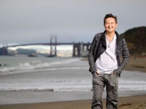 АРСЕН ТОМСКИЙ ОПЛАЧИВАЕТ УБИЙСТВО ЗЕМЛЯКОВ?