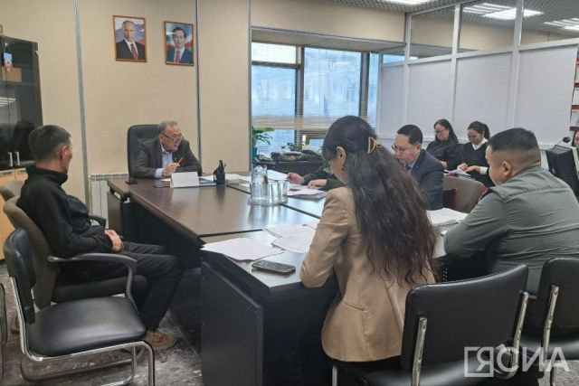 В Едином координационном центре Якутии прошёл приём родственников участников СВО