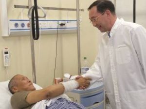 В Санкт-Петербурге глава Якутии посетил раненых военных