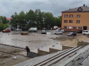 Андрей Тарасенко проверил готовность образовательных учреждений к началу учебного года в Алданском районе