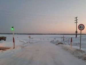 На федеральной трассе «Вилюй» открыто движение по трем ледовым переправам