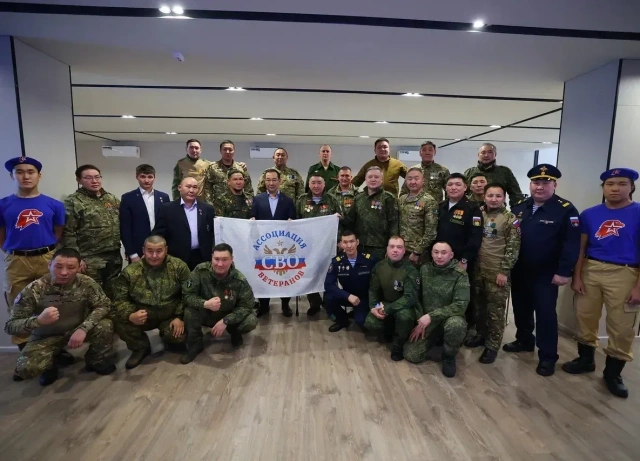 Айсен Николаев встретился с членами Ассоциации ветеранов специальной военной операции Якутии