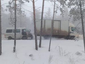 В Якутске за сутки зарегистрировали 12 ДТП. Пострадали два человека