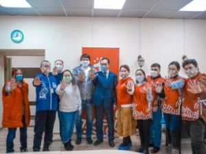 Айсен Николаев: Волонтёры – в помощь пожилым